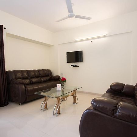 Oyo 9052 Leisurely Abode Hotel Khadki Екстериор снимка